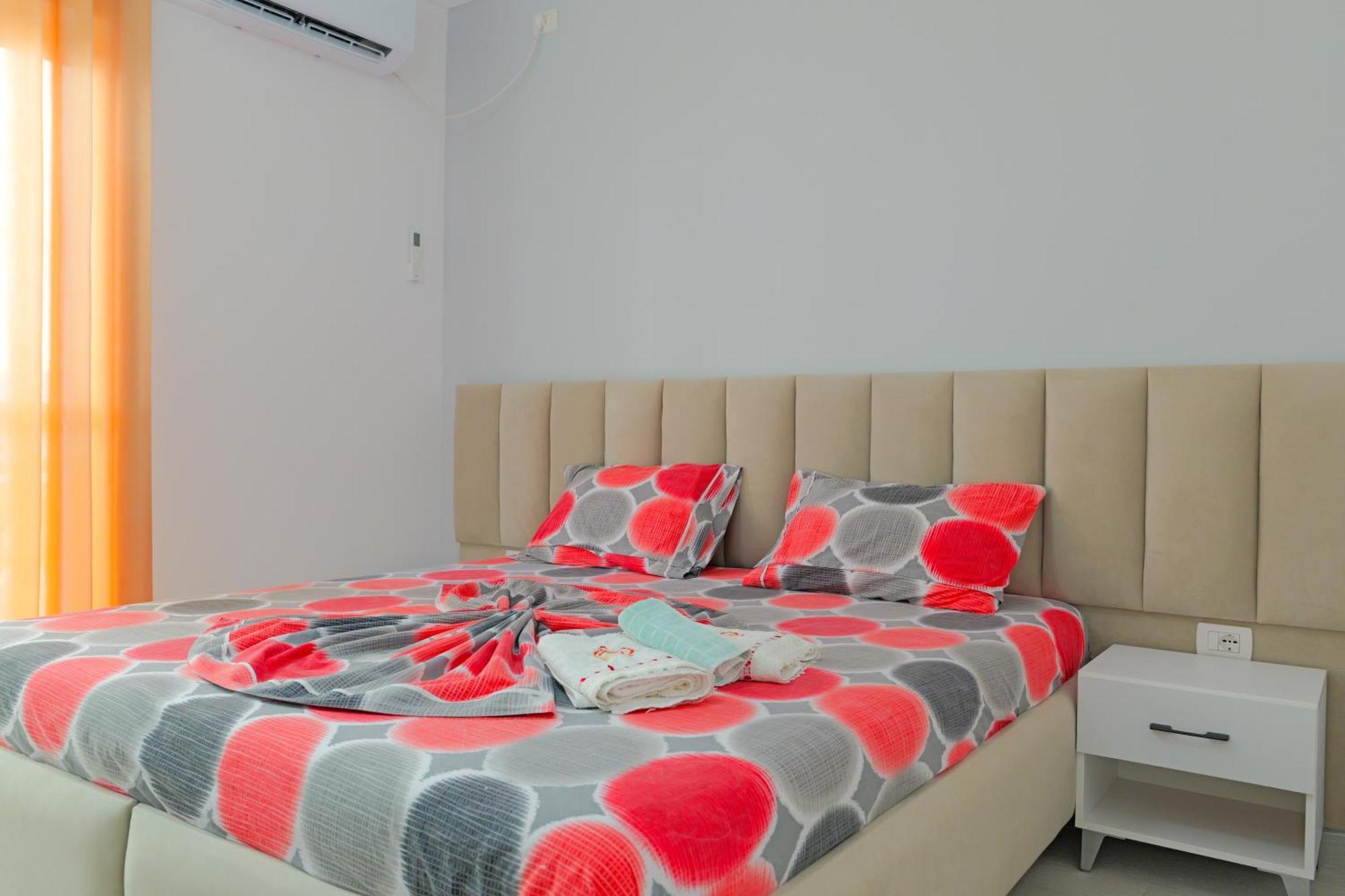 Vila Marina Apartments Саранде Екстериор снимка