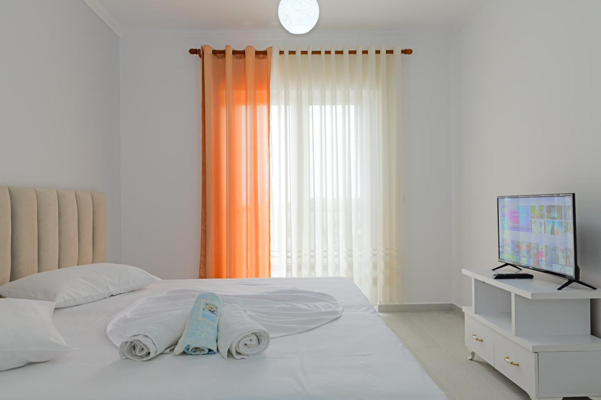 Vila Marina Apartments Саранде Екстериор снимка