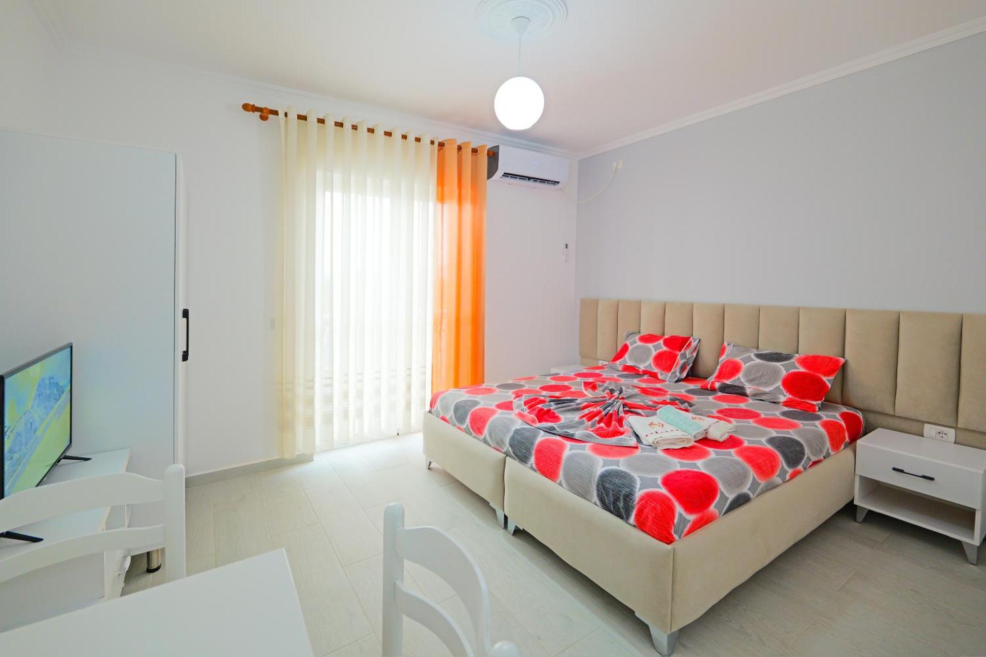 Vila Marina Apartments Саранде Екстериор снимка
