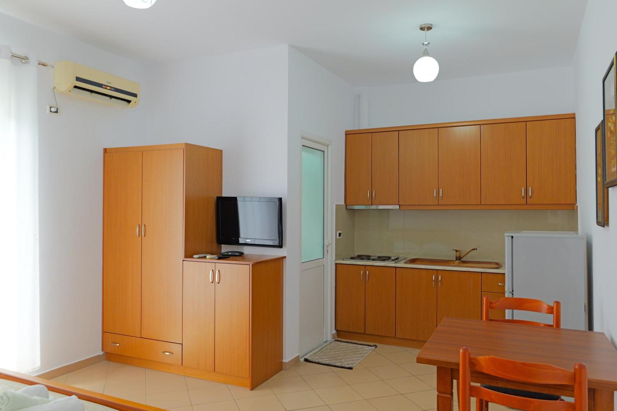 Vila Marina Apartments Саранде Екстериор снимка