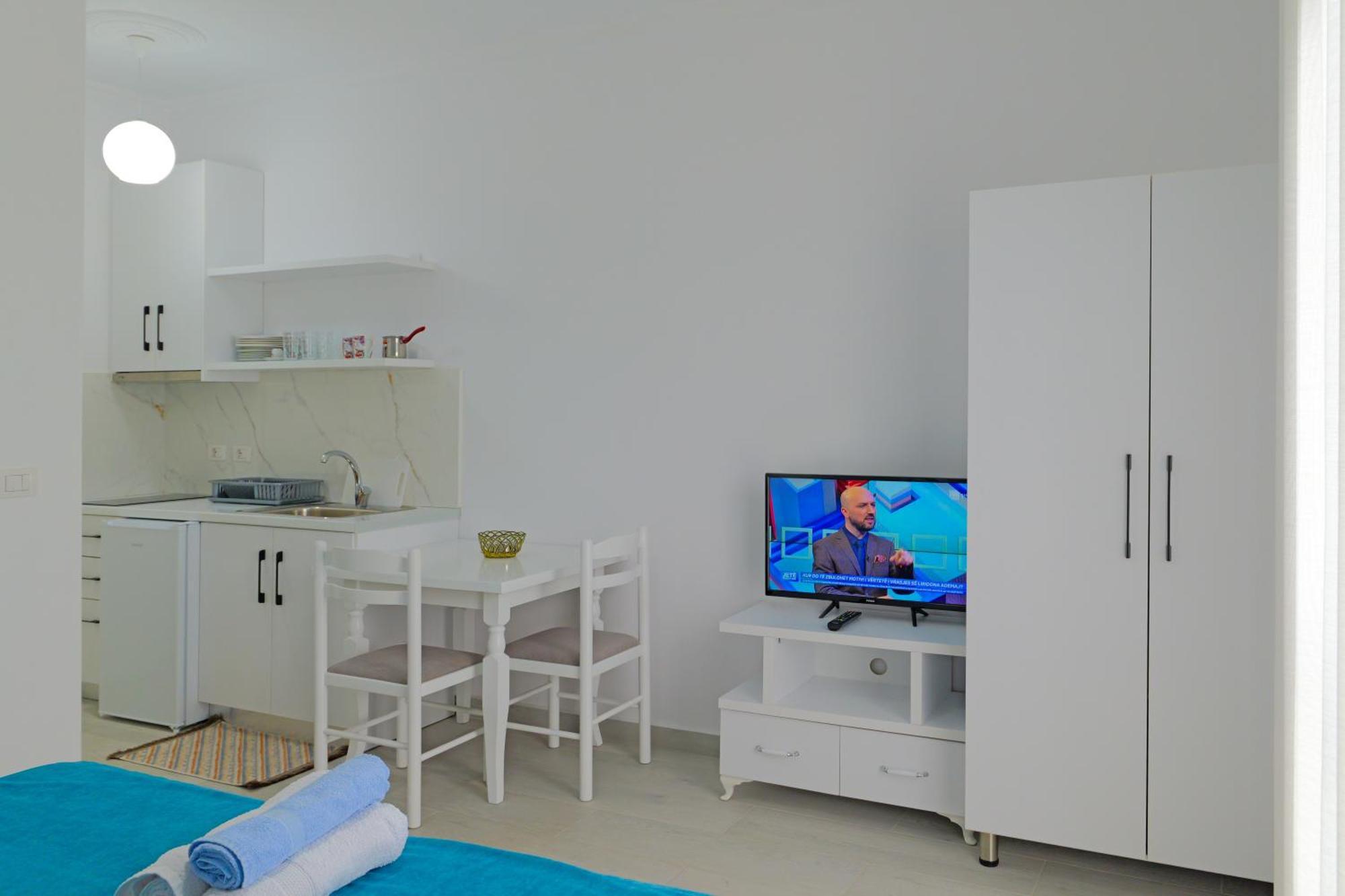 Vila Marina Apartments Саранде Екстериор снимка